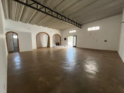 Sala Comercial para alugar, 250m² no Santos Dumont, Uberaba