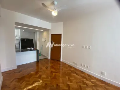 Apartamento com 2 Quartos à venda, 49m² no Copacabana, Rio de Janeiro