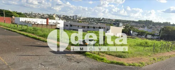 Lote/Terreno à venda, 720m² no Osvaldo Rezende, Uberlândia