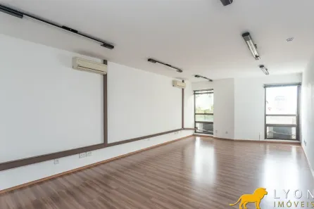 Sala Comercial à venda, 33m² no Menino Deus, Porto Alegre