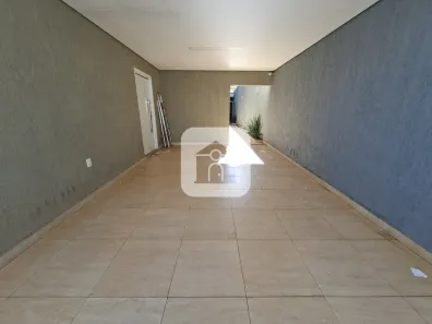 Casa com 3 Quartos para alugar, 175m² no Jardim Brasília, Uberlândia