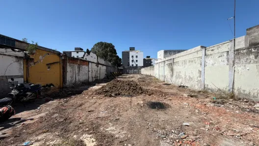 Lote/Terreno à venda, 975m² no Campo Grande, Rio de Janeiro