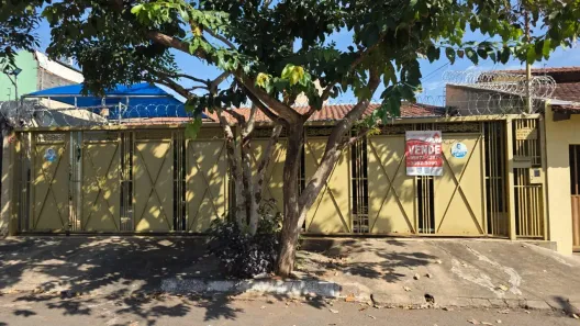 Casa com 3 Quartos à venda, 256m² no Setor Castelo Branco, Goiânia