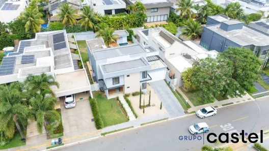 Casa de Condomínio com 5 Quartos à venda, 390m² no Jardins Paris, Goiânia