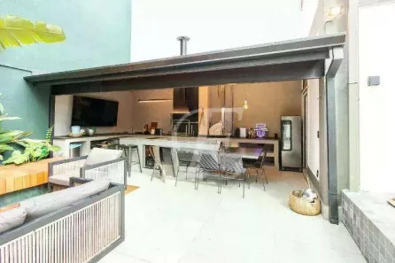Casa com 4 Quartos para alugar, 350m² no Cidade Monções, São Paulo