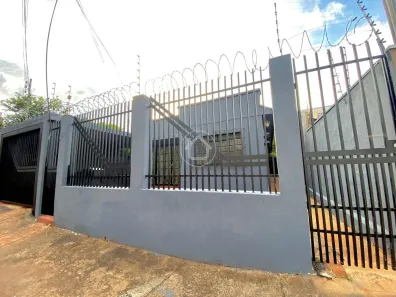 Casa com 3 Quartos à venda, 120m² no Vila Bandeirante, Campo Grande