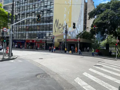 Sala Comercial com 3 Quartos para venda ou aluguel, 90m² no República, São Paulo