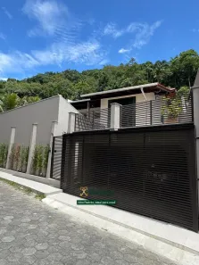 Casa com 4 Quartos à venda, 275m² no Velha Central, Blumenau