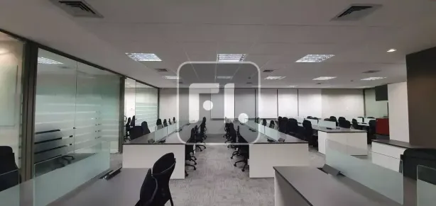 Sala Comercial para venda ou aluguel, 229m² no Vila Olímpia, São Paulo
