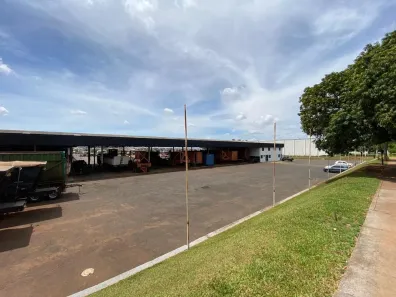 Galpão/Depósito/Armazém para venda ou aluguel, 5778m² no Distrito Industrial, Uberlândia