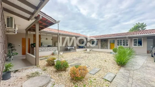 Casa com 2 Quartos à venda, 215m² no São Luís, Jaraguá do Sul
