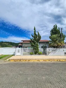 Casa com 3 Quartos à venda, 210m² no Amizade, Guaramirim