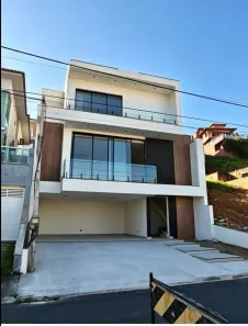 Casa de Condomínio com 3 Quartos à venda, 237m² no Lagoa, Macaé