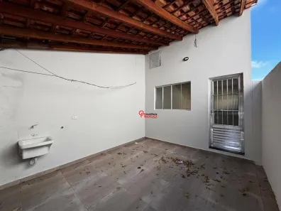 Casa com 2 Quartos para alugar, 90m² no Jardim Vila Rica, Santa Bárbara D'Oeste