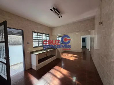 Casa com 3 Quartos para alugar, 250m² no Consolação, Rio Claro