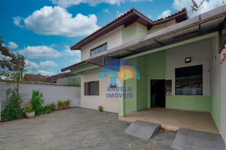 Sobrado com 3 Quartos à venda, 200m² no Bal Tres Marias, Peruíbe