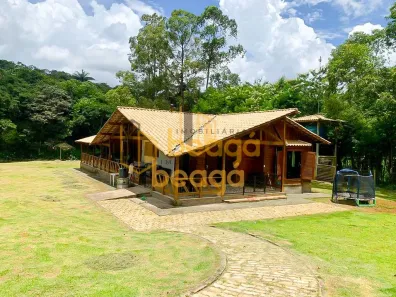 Fazenda/Sítio com 4 Quartos à venda, 209m² no Iporanga, Sete Lagoas