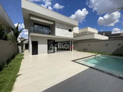 Sobrado com 4 Quartos à venda, 285m² no Jardins Madri, Goiânia