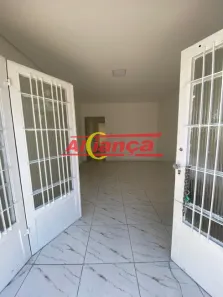 Imóvel Comercial com 5 Quartos para alugar, 293m² no Vila das Palmeiras, Guarulhos