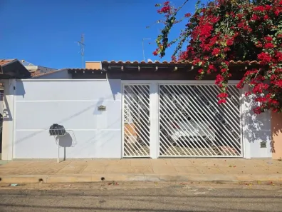 Casa com 2 Quartos à venda, 110m² no Parque Residencial Maria Stella Faga, São Carlos