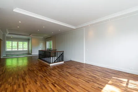 Sobrado com 3 Quartos para venda ou aluguel, 470m² no Jardim Guedala, São Paulo