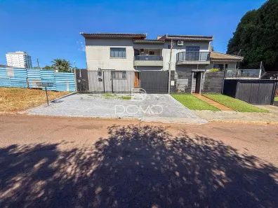 Sobrado com 3 Quartos à venda, 211m² no Country, Cascavel