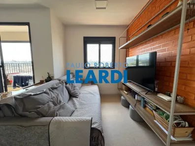 Apartamento com 2 Quartos para venda ou aluguel, 67m² no Vila Anastácio, São Paulo