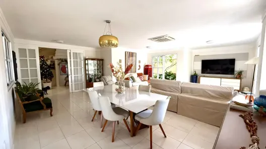 Casa de Condomínio com 5 Quartos à venda, 371m² no Piatã, Salvador
