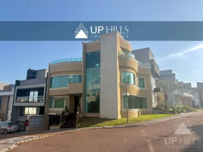 Casa de Condomínio com 3 Quartos para alugar, 330m² no Bairro Alto, Curitiba