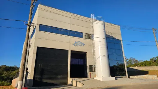 Galpão/Depósito/Armazém para alugar, 860m² no Jardim Europa, São Paulo
