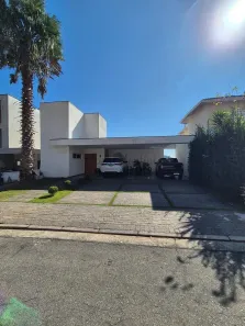 Casa de Condomínio com 4 Quartos à venda, 261m² no Jardim Caiapiá, Cotia