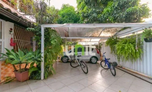 Casa com 3 Quartos à venda, 310m² no Piratininga, Niterói