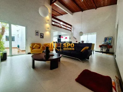 Casa com 5 Quartos à venda, 240m² no Jardim Santa Helena, São Paulo