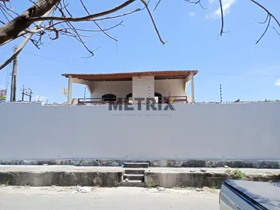 Casa com 6 Quartos à venda, 864m² no Serrinha, Fortaleza