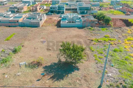 Lote/Terreno à venda, 500m² no Conjunto Residencial Roberto Conceição, Cambé