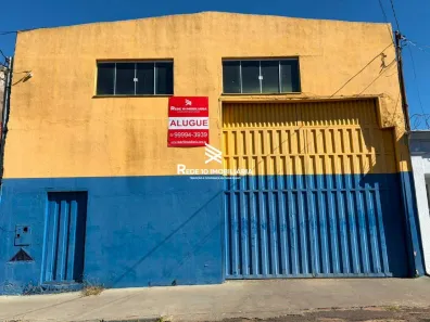 Galpão/Depósito/Armazém para alugar, 300m² no Presidente Roosevelt, Uberlândia