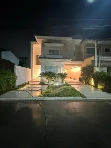Casa de Condomínio com 3 Quartos à venda, 246m² no Campo Grande, Rio de Janeiro