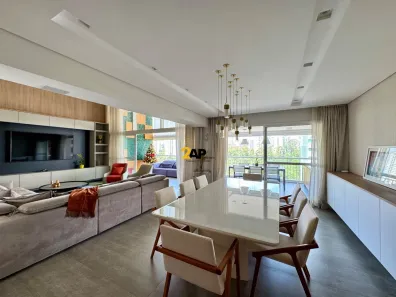 Apartamento com 3 Quartos à venda, 238m² no Vila Suzana, São Paulo
