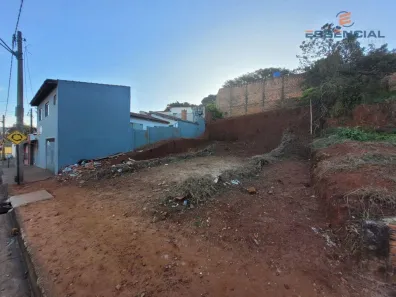 Lote/Terreno à venda, 300m² no Jardim Paraíso, Botucatu