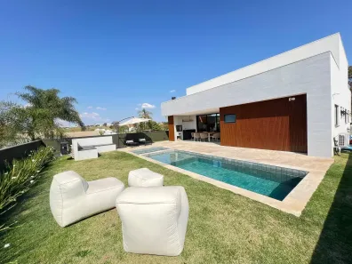 Casa de Condomínio com 3 Quartos à venda, 186m² no Terras de Santa Cristina XIII Setor Marina, Paranapanema
