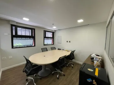Sala Comercial com 3 Quartos à venda, 45m² no Itaim Bibi, São Paulo