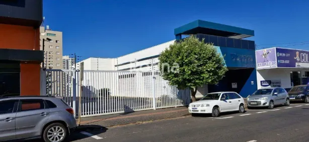 Ponto Comercial para alugar, 222m² no Martins, Uberlândia