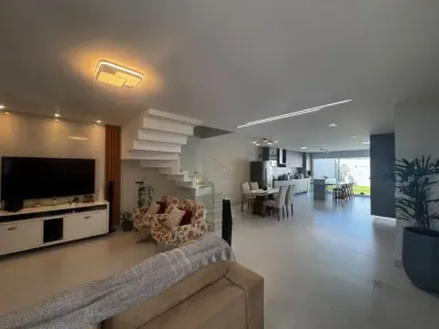 Casa com 3 Quartos à venda, 180m² no Morada de Laranjeiras, Serra
