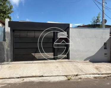 Casa com 2 Quartos à venda, 200m² no Centro, Marília