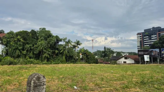 Lote/Terreno à venda, 3087m² no Atiradores, Joinville