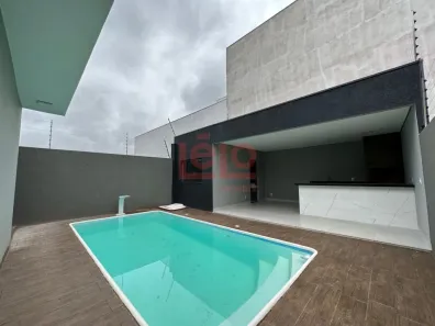 Casa com 3 Quartos para alugar, 124m² no Jardim Espanha, Maringá