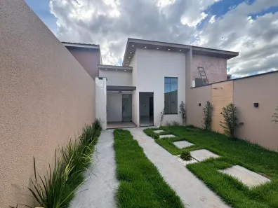 Casa com 3 Quartos à venda, 83m² no Residencial Veneza, Rio Verde