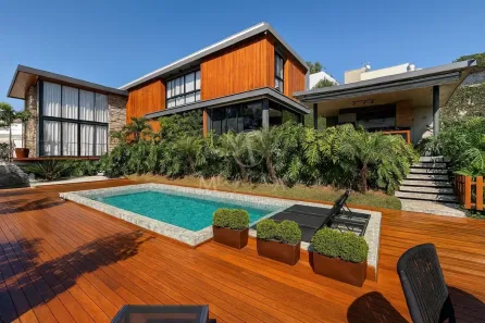 Casa de Condomínio com 3 Quartos à venda, 350m² no São Pedro, Juiz de Fora