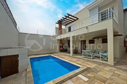Casa com 4 Quartos à venda, 202m² no Estancia Sao José, Peruíbe