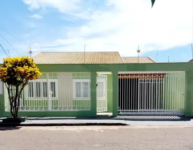Casa com 3 Quartos à venda, 220m² no Helena, Londrina